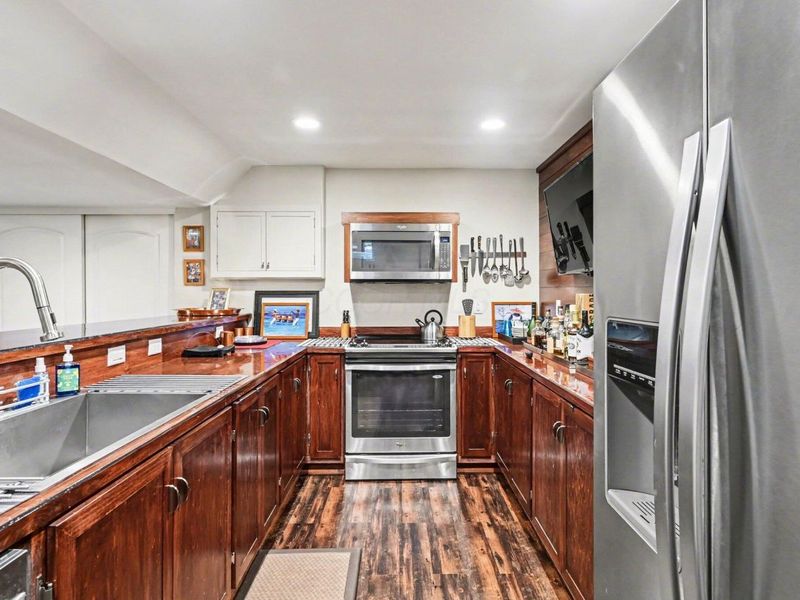 8565 Haleigh Woods Drive, Blacklick, OH 43004 Photo 10