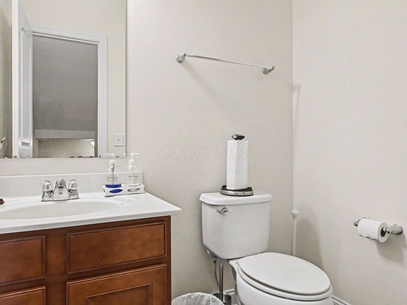 8565 Haleigh Woods Drive, Blacklick, OH 43004 Photo 17