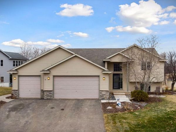 1040 Preserve Boulevard, Young America, MN 55397