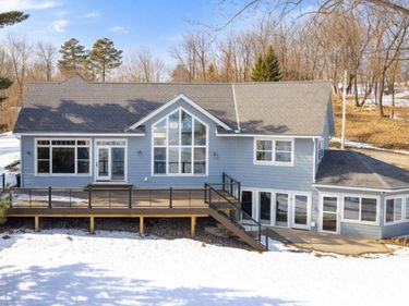 4691 Lakeview Drive , Cushing, MN 56443