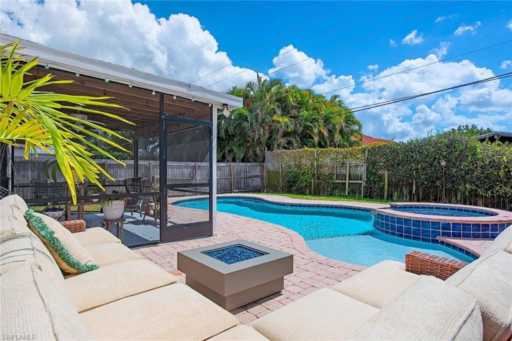 836 102nd Ave N, Naples, FL 34108 Photo