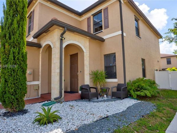 3494 W 106th Ter , Hialeah, FL 33018