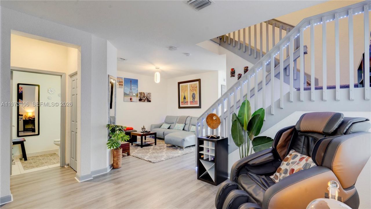 3494 W 106th Ter , Hialeah, FL 33018 Photo