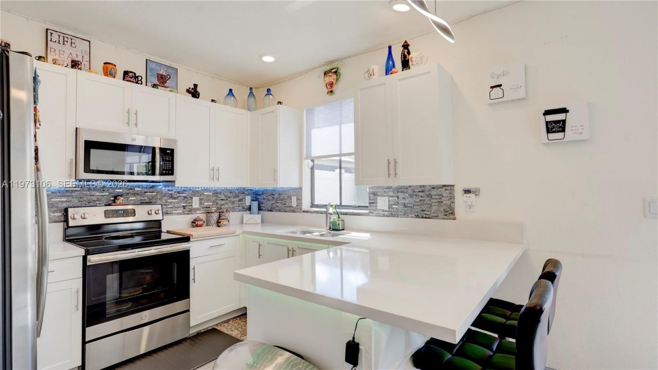 3494 W 106th Ter , Hialeah, FL 33018 Photo