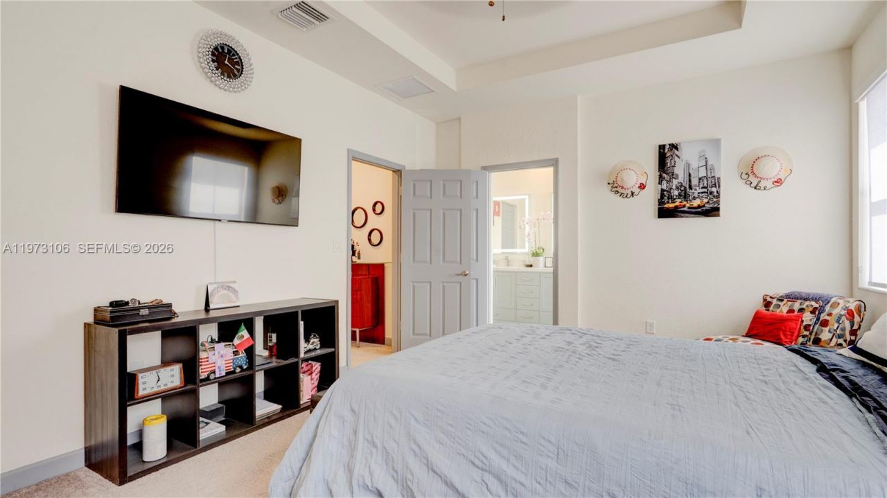 3494 W 106th Ter , Hialeah, FL 33018 Photo