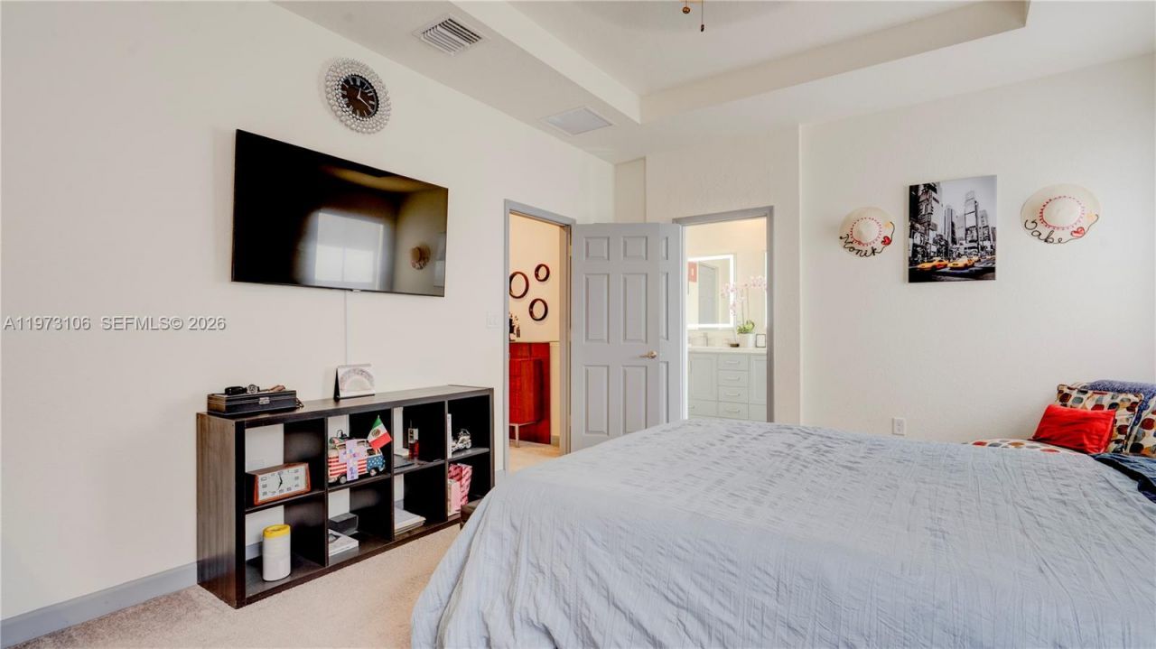 3494 W 106th Ter , Hialeah, FL 33018 Photo