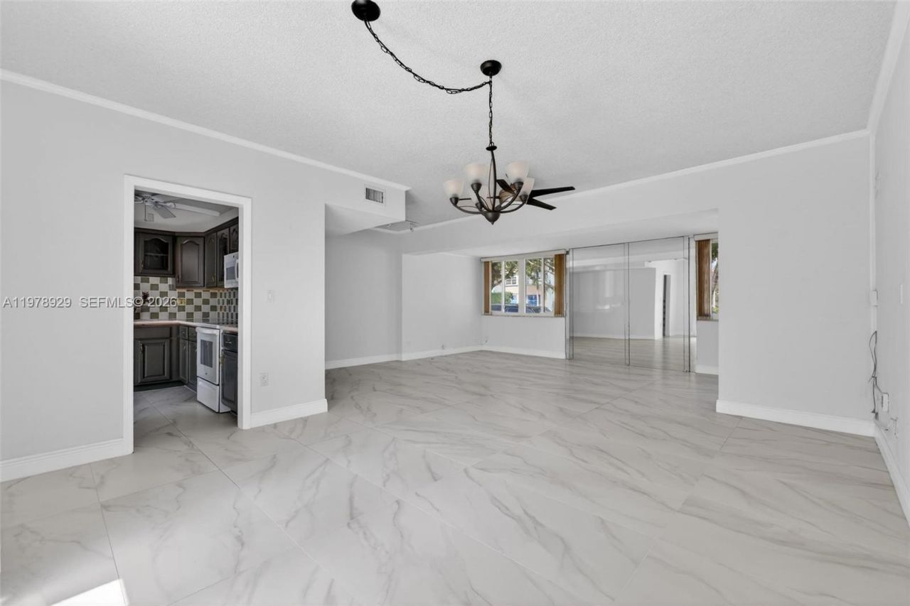 1470 N Treasure Dr, North Bay Village, FL 33141 Photo