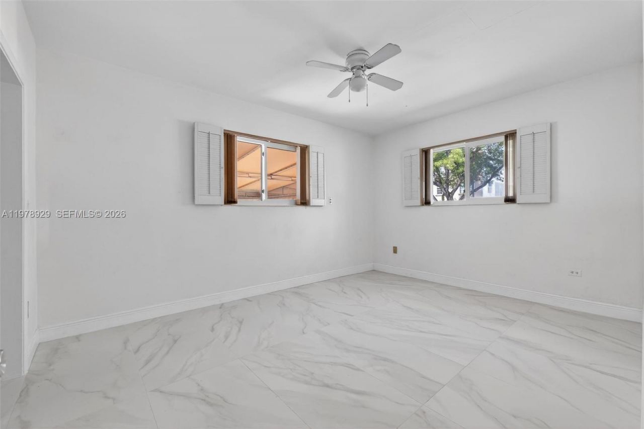 1470 N Treasure Dr, North Bay Village, FL 33141 Photo