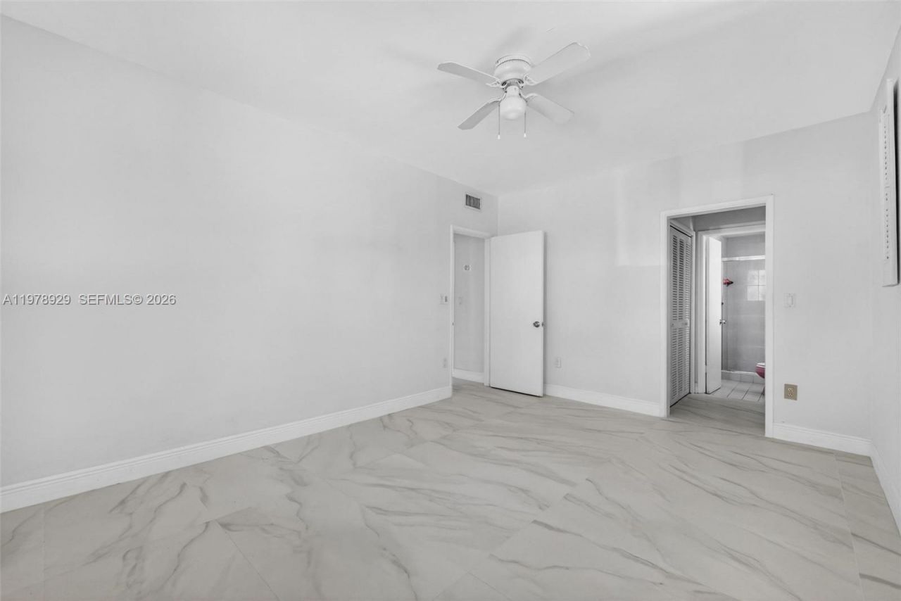 1470 N Treasure Dr, North Bay Village, FL 33141 Photo