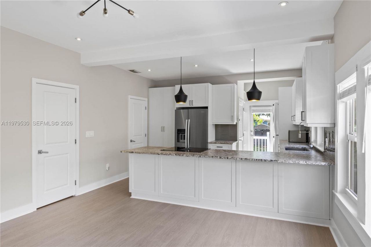 2434 SW 15th St, Miami, FL 33145 Photo