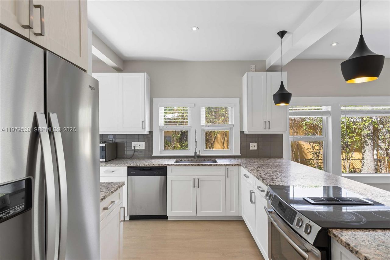 2434 SW 15th St, Miami, FL 33145 Photo