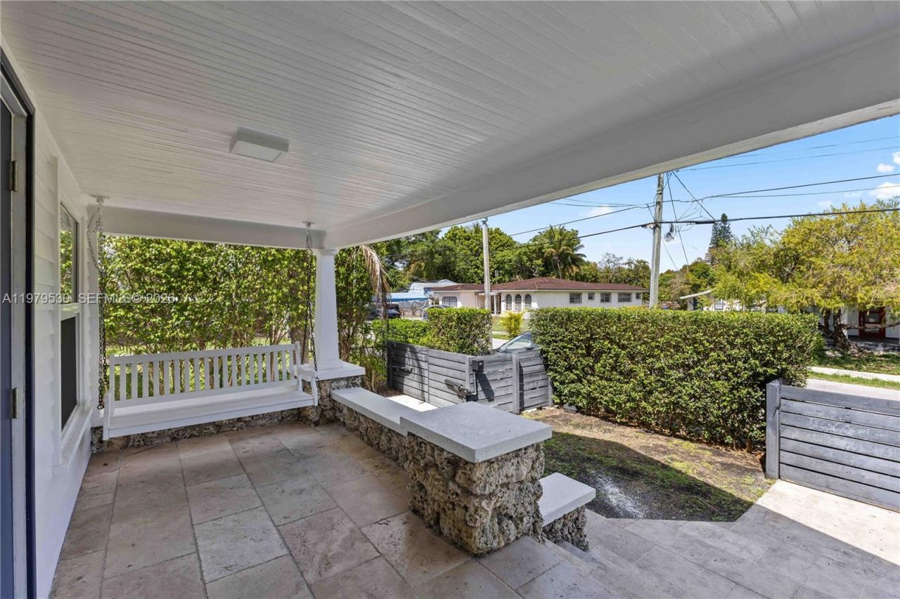 2434 SW 15th St, Miami, FL 33145 Photo