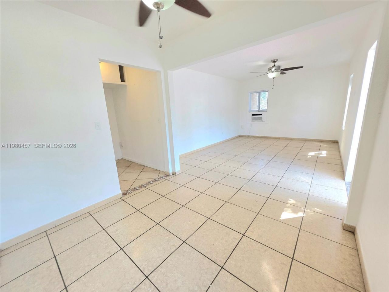 7501 Byron Ave , Unit 1A, Miami Beach, FL 33141 Photo