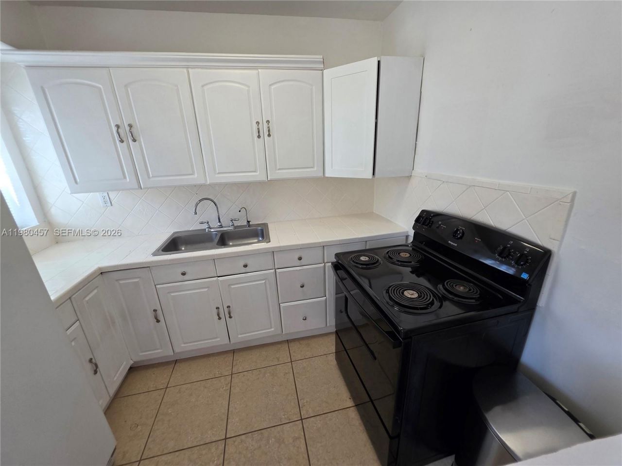 7501 Byron Ave , Unit 1A, Miami Beach, FL 33141 Photo