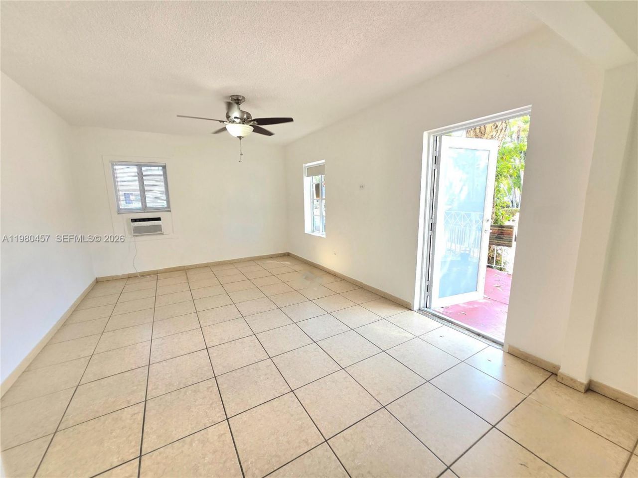 7501 Byron Ave , Unit 1A, Miami Beach, FL 33141 Photo