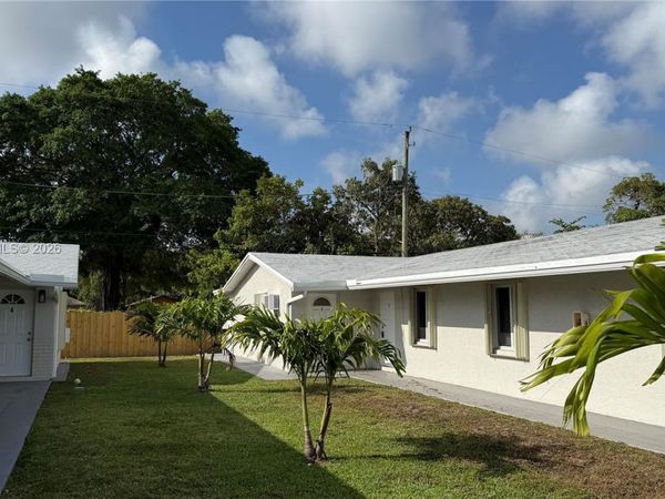 220 NW 12th St , Pompano Beach, FL 33060