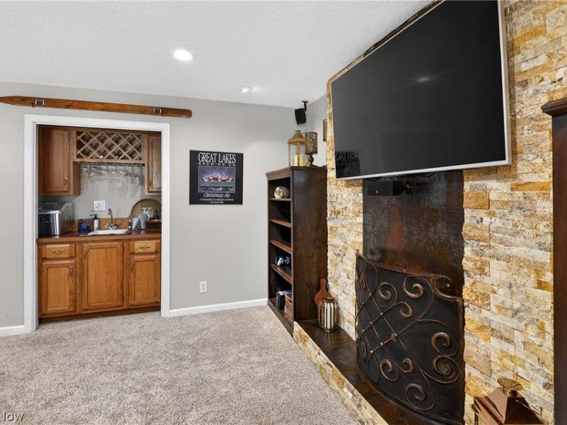 886 Ewing Road, Youngstown, OH 44512 Photo 21