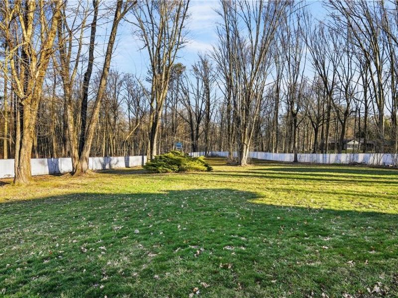 886 Ewing Road, Youngstown, OH 44512 Photo 42