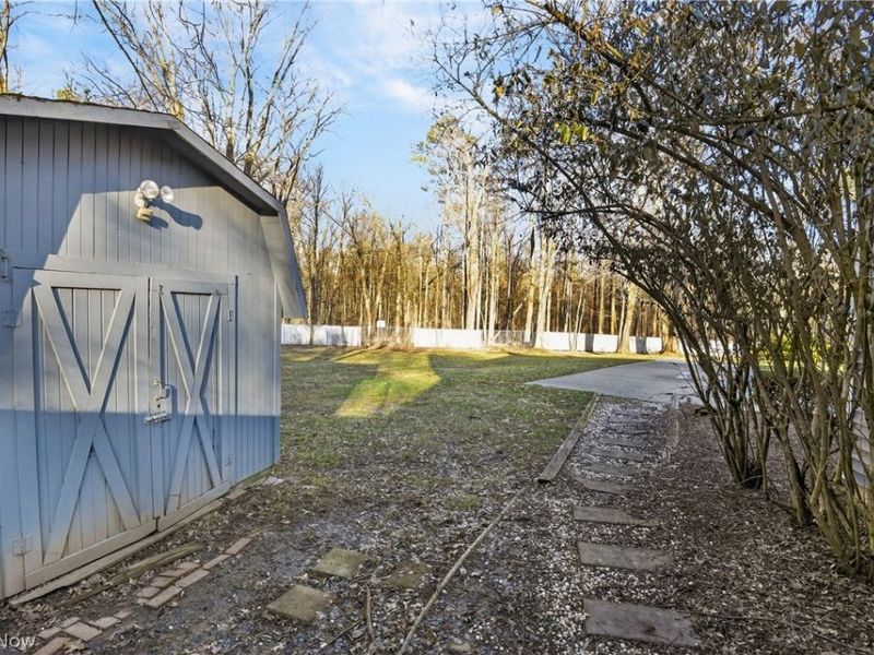 886 Ewing Road, Youngstown, OH 44512 Photo 43