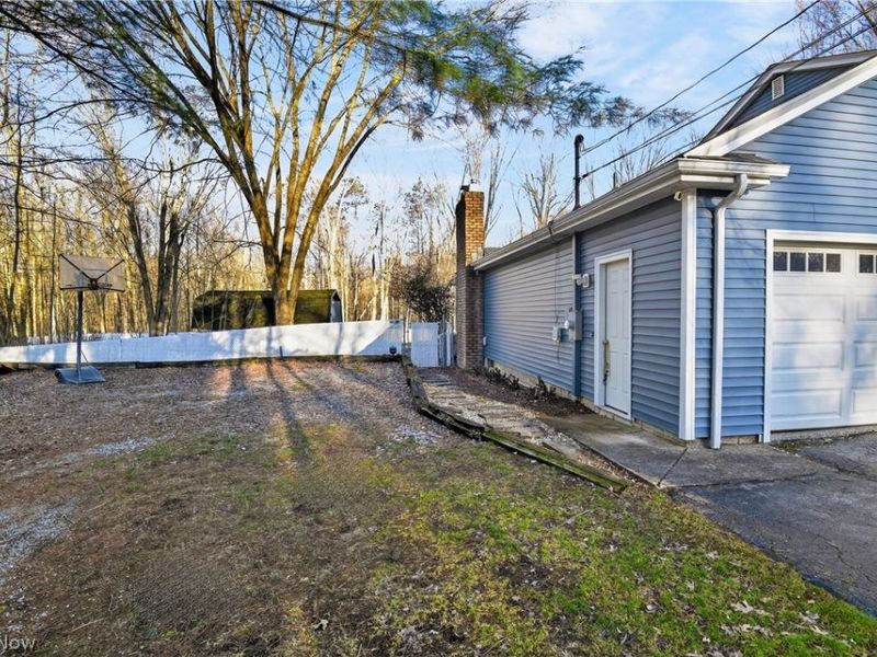 886 Ewing Road, Youngstown, OH 44512 Photo 44