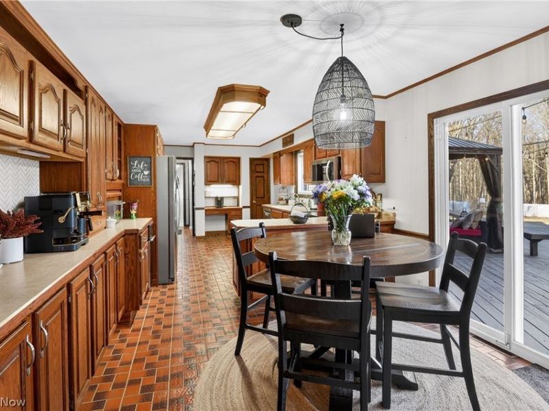 886 Ewing Road, Youngstown, OH 44512 Photo 8