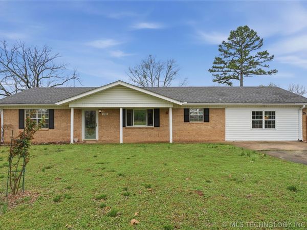 1707 N Maple Street, Sallisaw, OK 74955