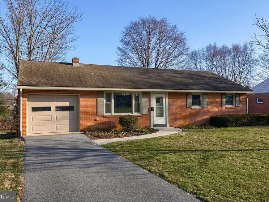 299 Rolling Terrace, Leola, PA 17540 Main Photo