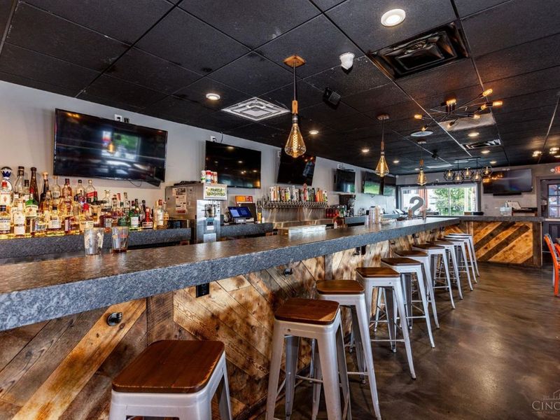 4767 Creek Road, Blue Ash, OH 45242 Photo 6