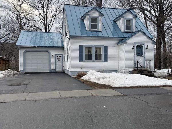 157 Commonwealth Avenue, Springfield, VT 05156