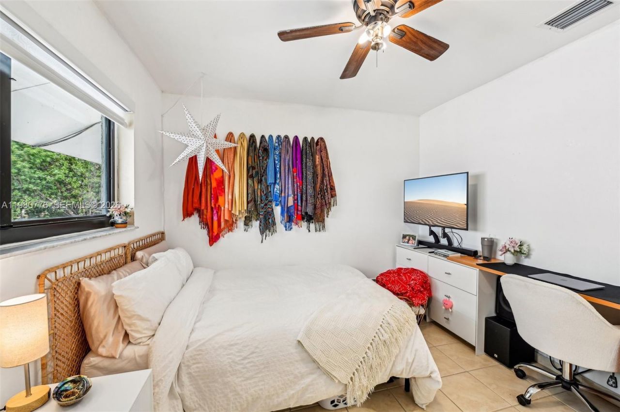 1901 NW S River Dr, Unit 16B, Miami, FL 33125 Photo