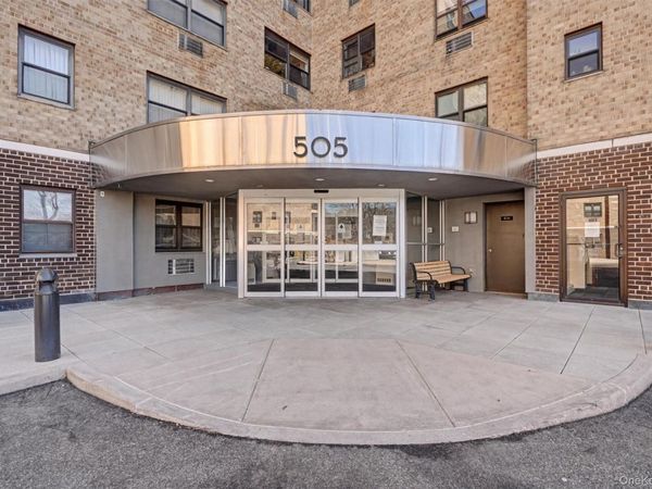 505 Central Avenue, Unit 618, White Plains, NY 10606