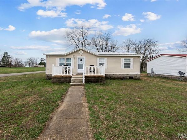 331 Chester Street , Benton, MO 63736