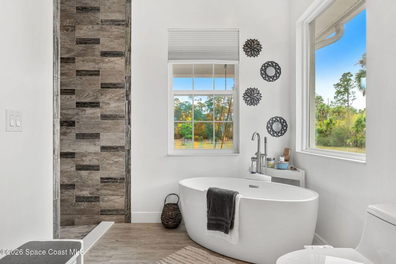 2050 Valkaria Road , Grant-valkaria, FL 32950 Photo