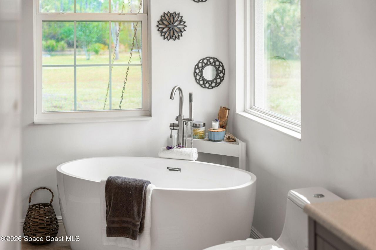 2050 Valkaria Road , Grant-valkaria, FL 32950 Photo