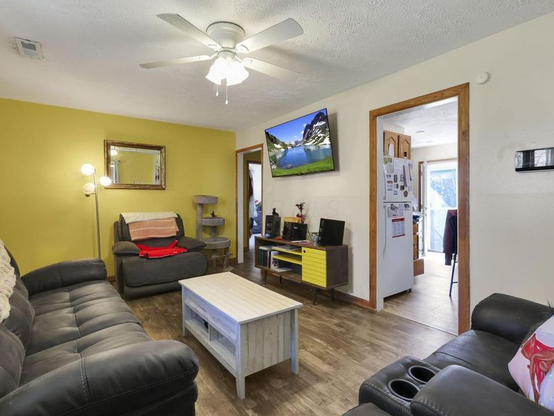 4623 Langley Avenue , Columbus, OH 43213 Photo 5