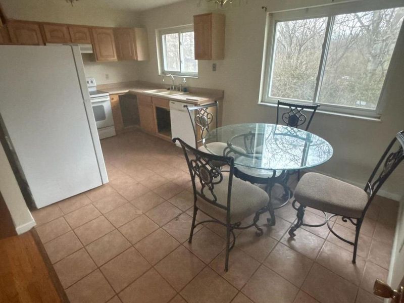 281 Sunset Drive, Highland Heights, KY 41076 Photo 3