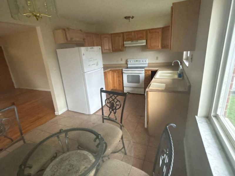 281 Sunset Drive, Highland Heights, KY 41076 Photo 4