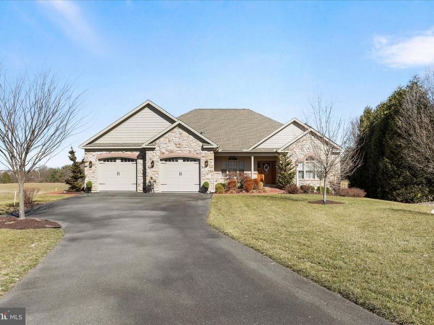 1464 Highfield Court, Chambersburg, PA 17202 Main Photo