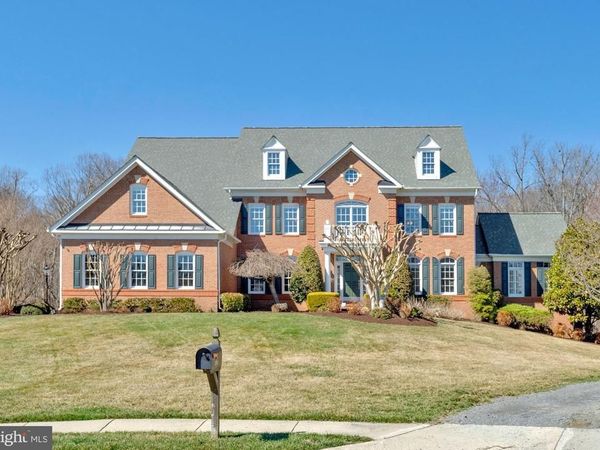 5802 RIDINGS MANOR PLACE, CENTREVILLE, VA 20120