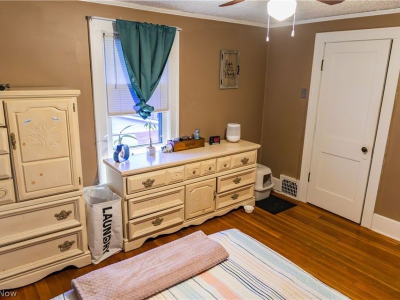 304 E Russell Avenue , West Lafayette, OH 43845 Photo 22