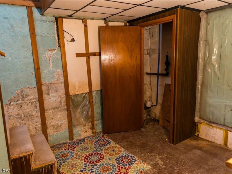 304 E Russell Avenue , West Lafayette, OH 43845 Photo 27