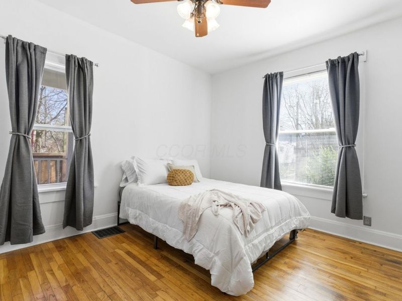 210 E Blake Avenue , Columbus, OH 43202 Photo 17