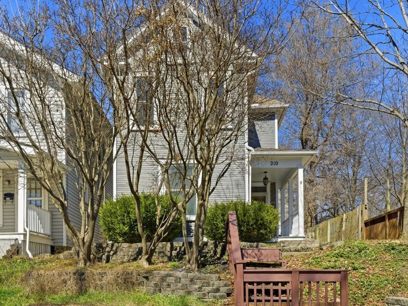 210 E Blake Avenue , Columbus, OH 43202 Photo 2