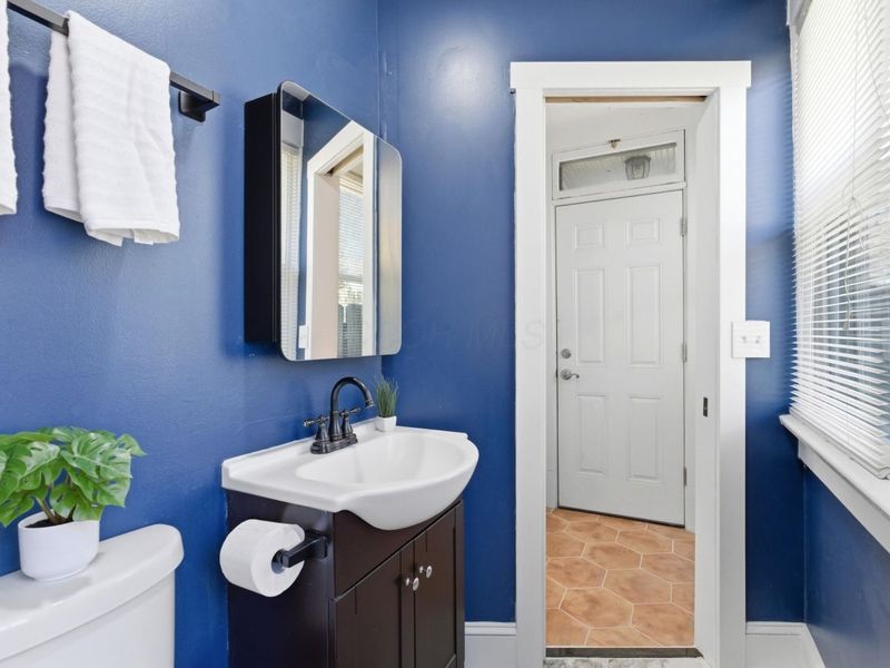 210 E Blake Avenue , Columbus, OH 43202 Photo 26