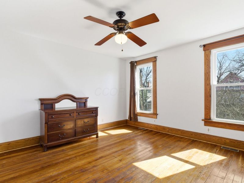 210 E Blake Avenue , Columbus, OH 43202 Photo 34