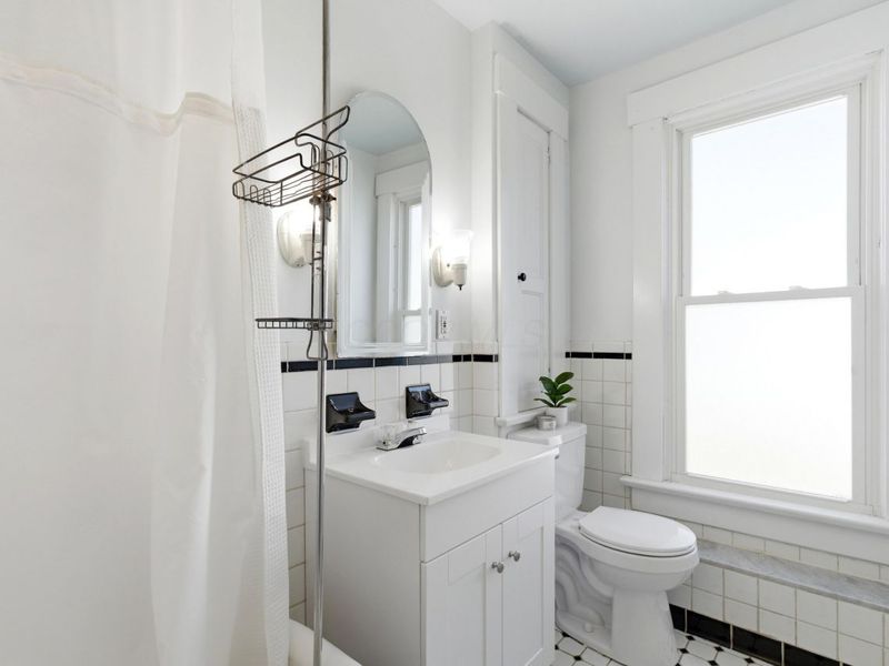 210 E Blake Avenue , Columbus, OH 43202 Photo 38