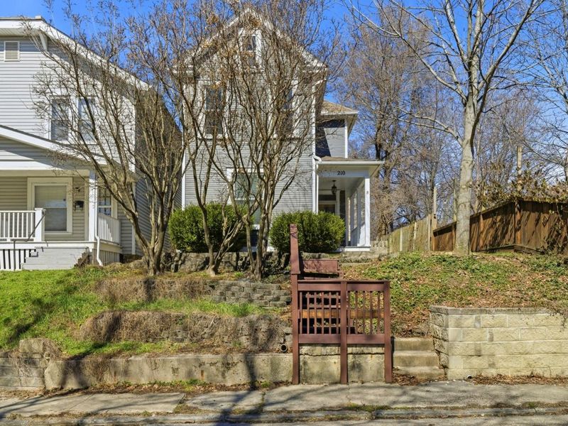 210 E Blake Avenue , Columbus, OH 43202 Photo 4