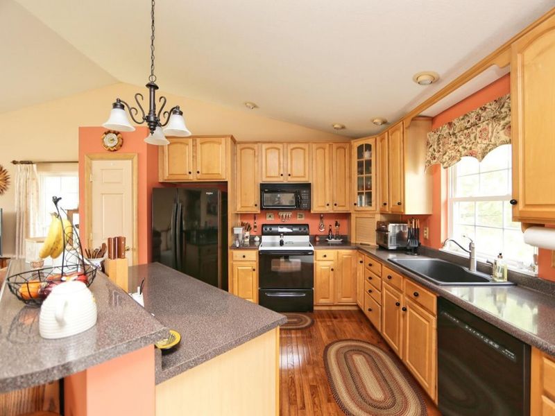 2568 Apple Valley Drive , Howard, OH 43028 Photo 13