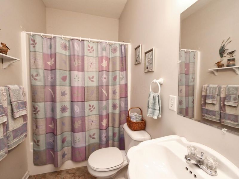 2568 Apple Valley Drive , Howard, OH 43028 Photo 30