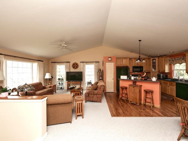 2568 Apple Valley Drive , Howard, OH 43028 Photo 9